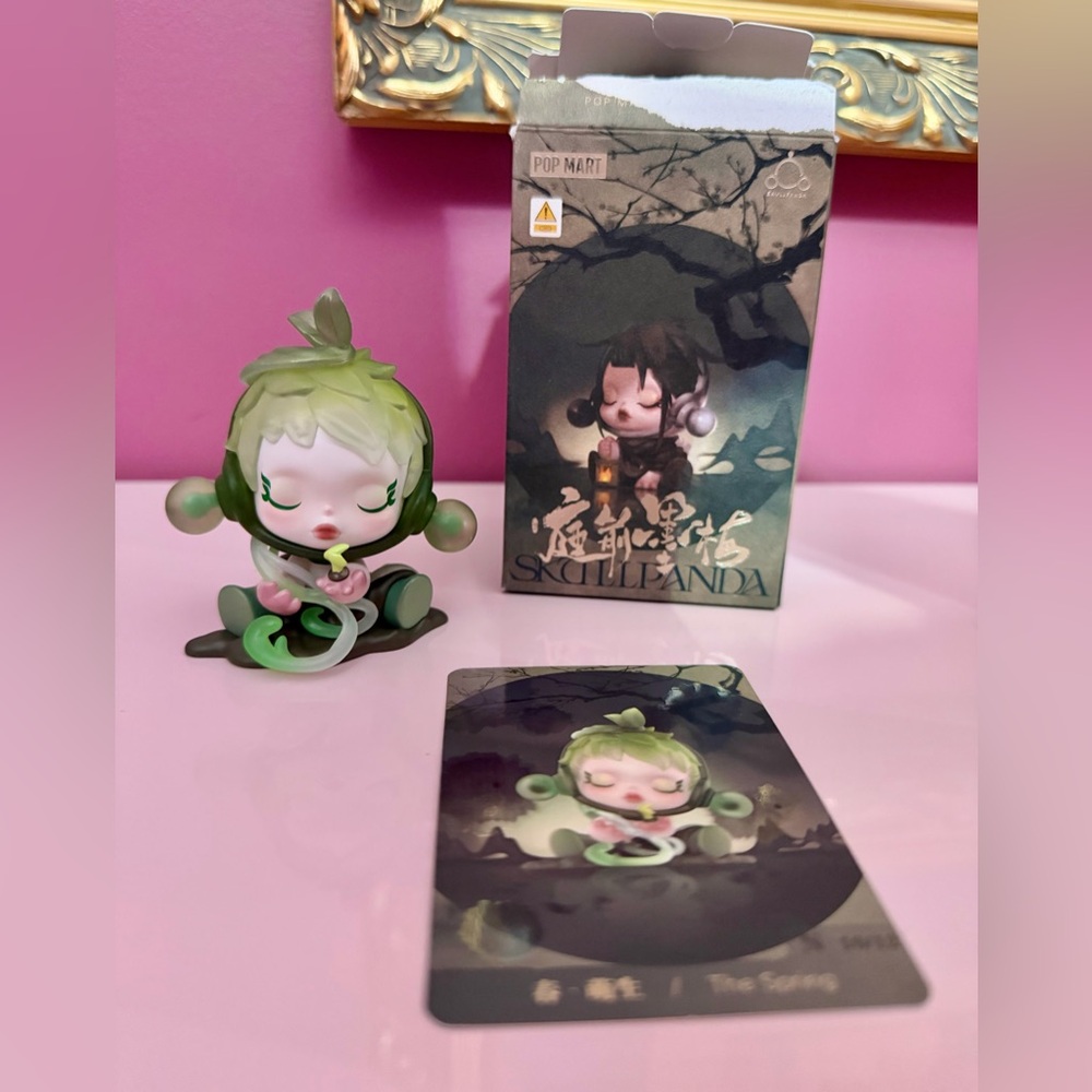 Skullpanda Ink Plum Blossom Series Blind Box-The Spring